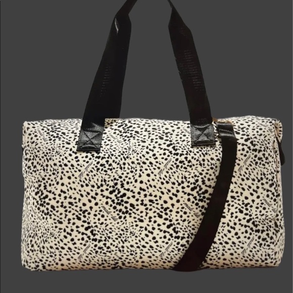 Mali & Lili Weekender Bag in Cream NWT MSRP $128 - Picture 7 of 12